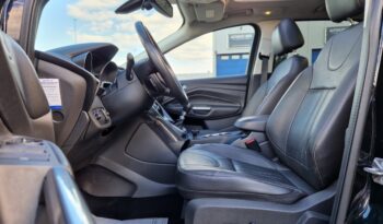 Ford Kuga 1,6 Turbo Titanium vol