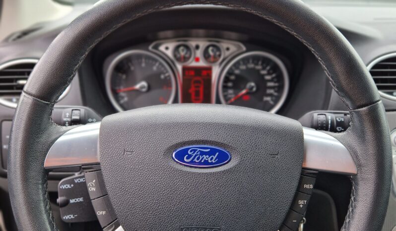 Ford Focus 1.8 Titanium Station vol