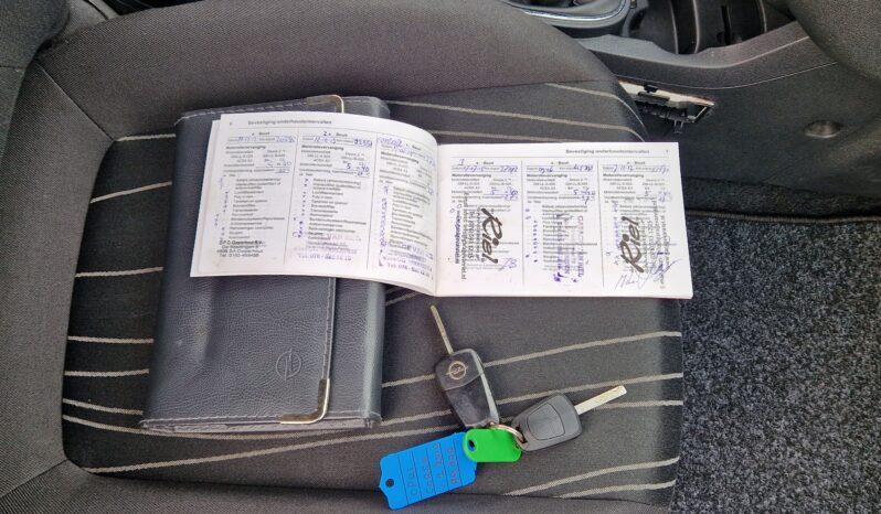 Opel Corsa 1.2-16V ‘111’ Edition vol