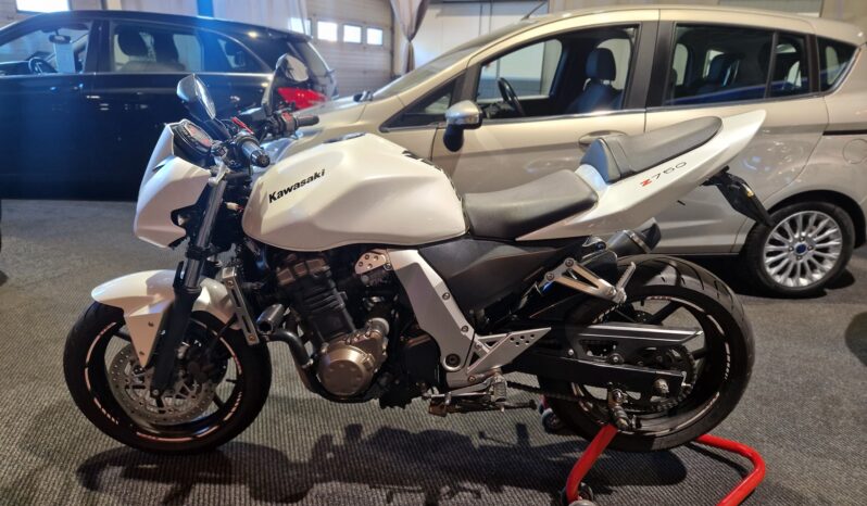 Kawasaki Z 750 Parelmoerwit vol