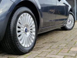 Ford Focus 1,8 limited 5Dr vol