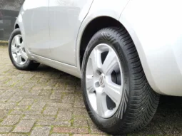 Opel Agila 1.2 Edition AUTOMAAT vol