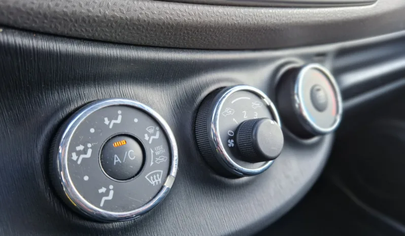 Toyota Yaris 1.0 VVT-i 5Dr Aspiration vol