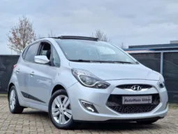 Hyundai ix20 1.6i i-Catcher Automaat Pano Camera Navi