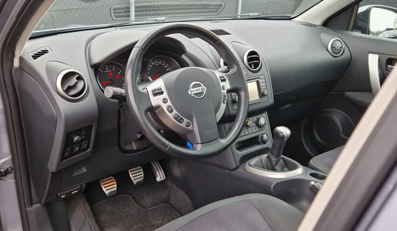 Nissan Qashqai 1.6 Connect Edition Pano vol