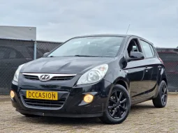 Hyundai i20 1.2i DynamicVersion 5Dr Trekhaak vol
