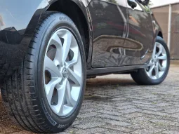 Opel Corsa 1.4 Color Edition vol
