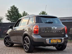Mini Cooper Countryman Chili vol
