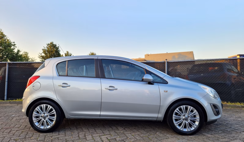 Opel Corsa 1.4 Cosmo 5dr vol