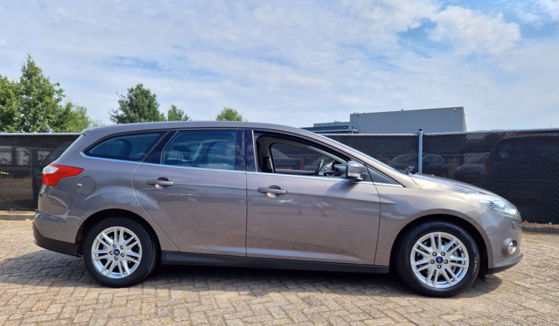 Ford Focus Wagon 1.6 EcoBoost Titanium vol