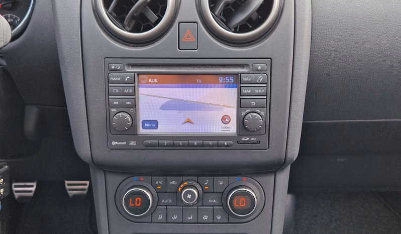 Nissan Qashqai 1.6 Connect Edition Pano vol