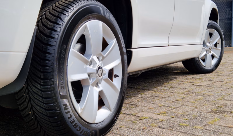 Skoda Yeti 1.2 TSI Active Automaat vol