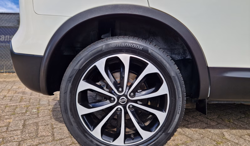 Nissan Qashqai 1.6 Connect Edition Pano vol