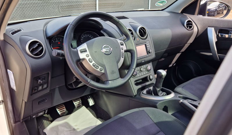 Nissan Qashqai 1.6 Connect Edition Pano vol