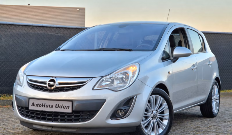 Opel Corsa 1.4 Cosmo 5dr vol