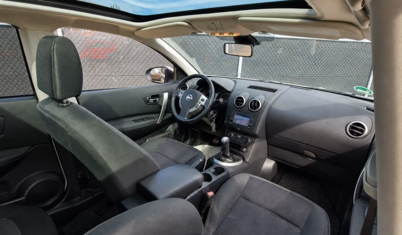 Nissan Qashqai 1.6 Connect Edition Pano vol
