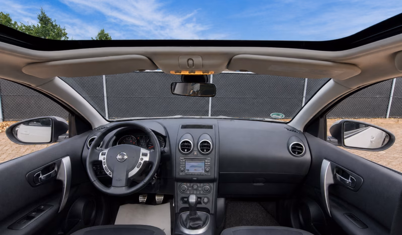 Nissan Qashqai 1.6 Connect Edition Pano vol