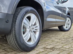 Volkswagen Tiguan 1.4 TSI Comfort&Design Panoramadak vol